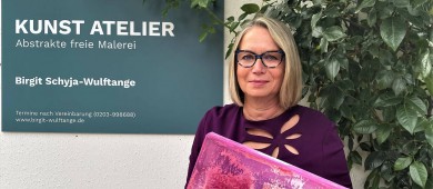 Mündelheimerin zeigt Kunst im Zeichen der Transformation